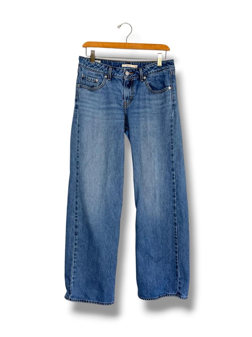Levi’s Low Loose Jeans Women’s 28x32 Medium Wash Low Rise Baggy Wide Leg - Picture 4 of 11